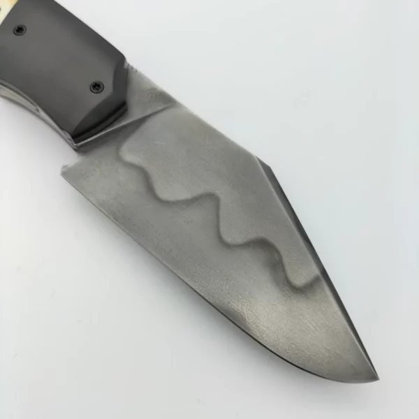 Couteau Artisanale realise par Remi Bouin en Phacochere5