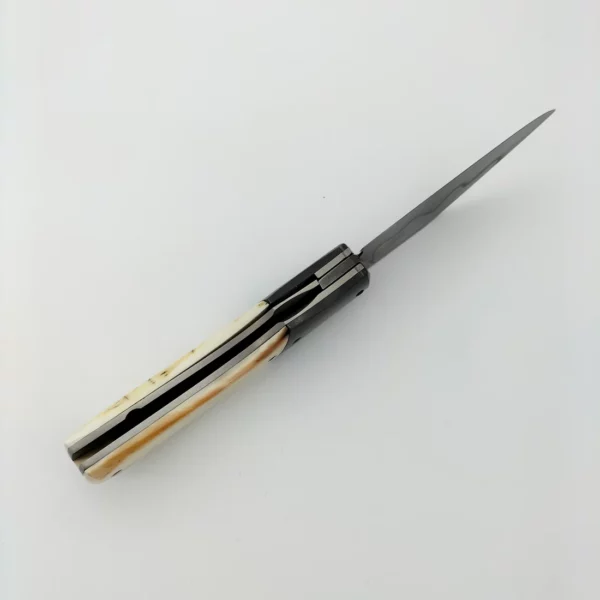 Couteau Artisanale realise par Remi Bouin en Phacochere8