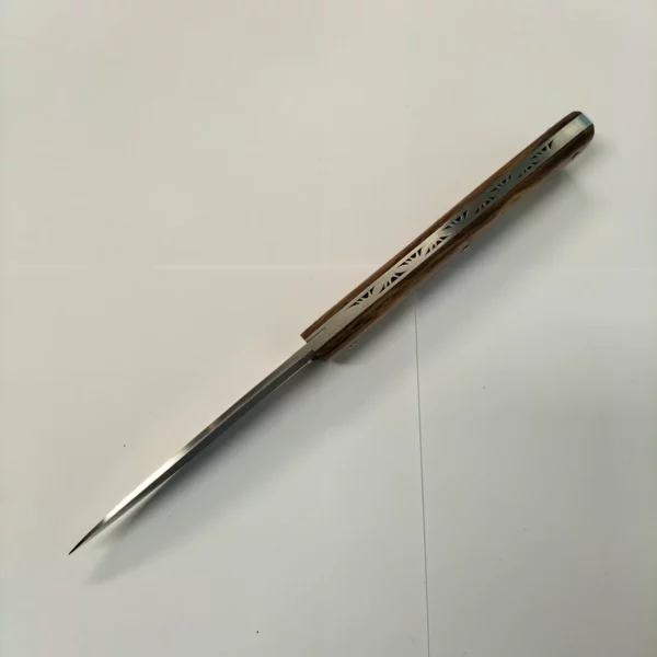 Couteau artisanal Lombard par Adrien Giovaninetti en hetre3