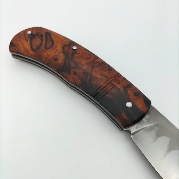 Couteau artisanal par La Forge Celtique en bois de fer 1