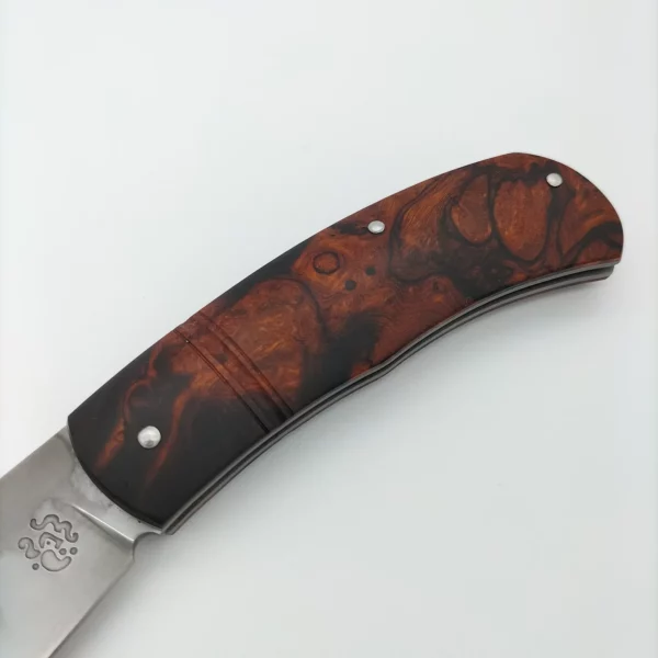 Couteau artisanal par La Forge Celtique en bois de fer couteau