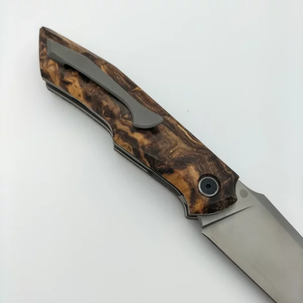 Couteau de collection realise par la Forge AGAB25