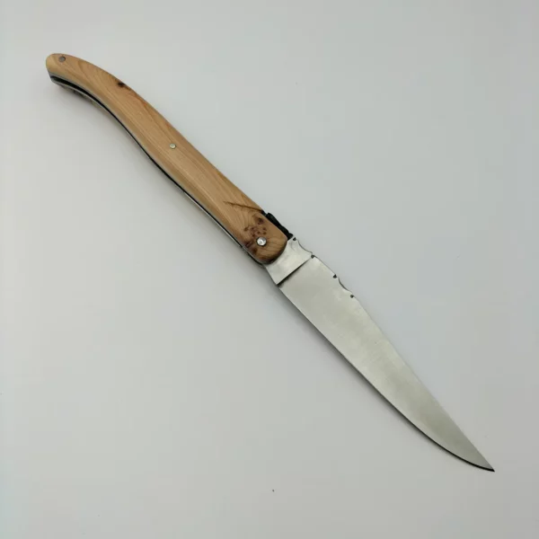 Couteau de poche Laguiole plein manche 12 cm en Genevrier2
