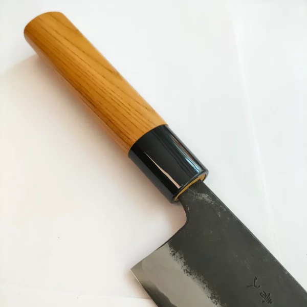 Couteau japonais artisanal Kuro Keyaki Gyuto4