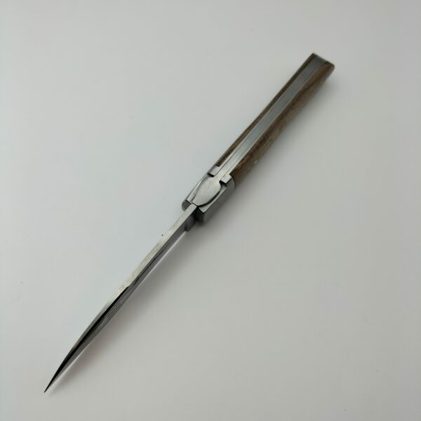 Couteau de poche Sauveterre 11 cm Noyer2