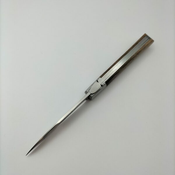 Couteau de poche Sauveterre 9 cm Noyer2