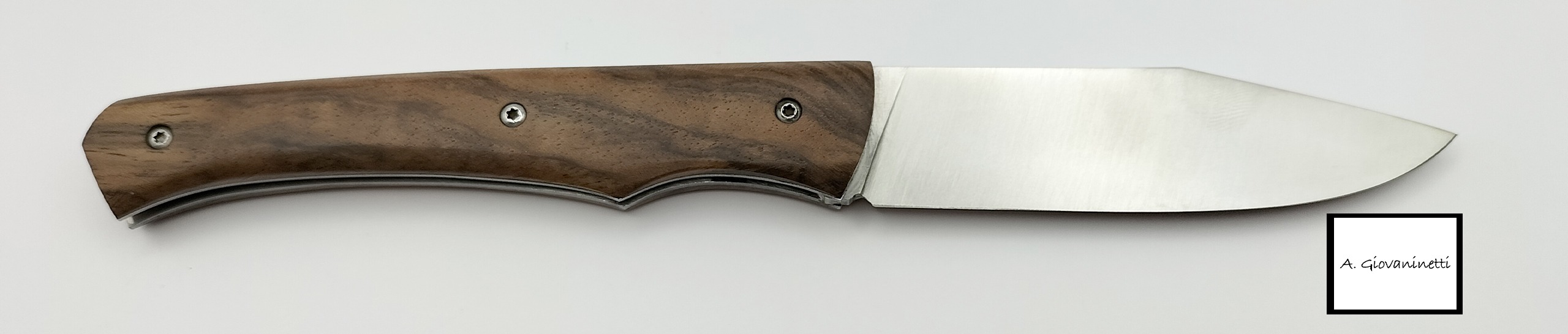 Knife maker Adrien Giovaninnetti