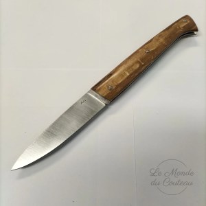 Handcrafted Lombard knife by Adrien Giovaninetti in beech