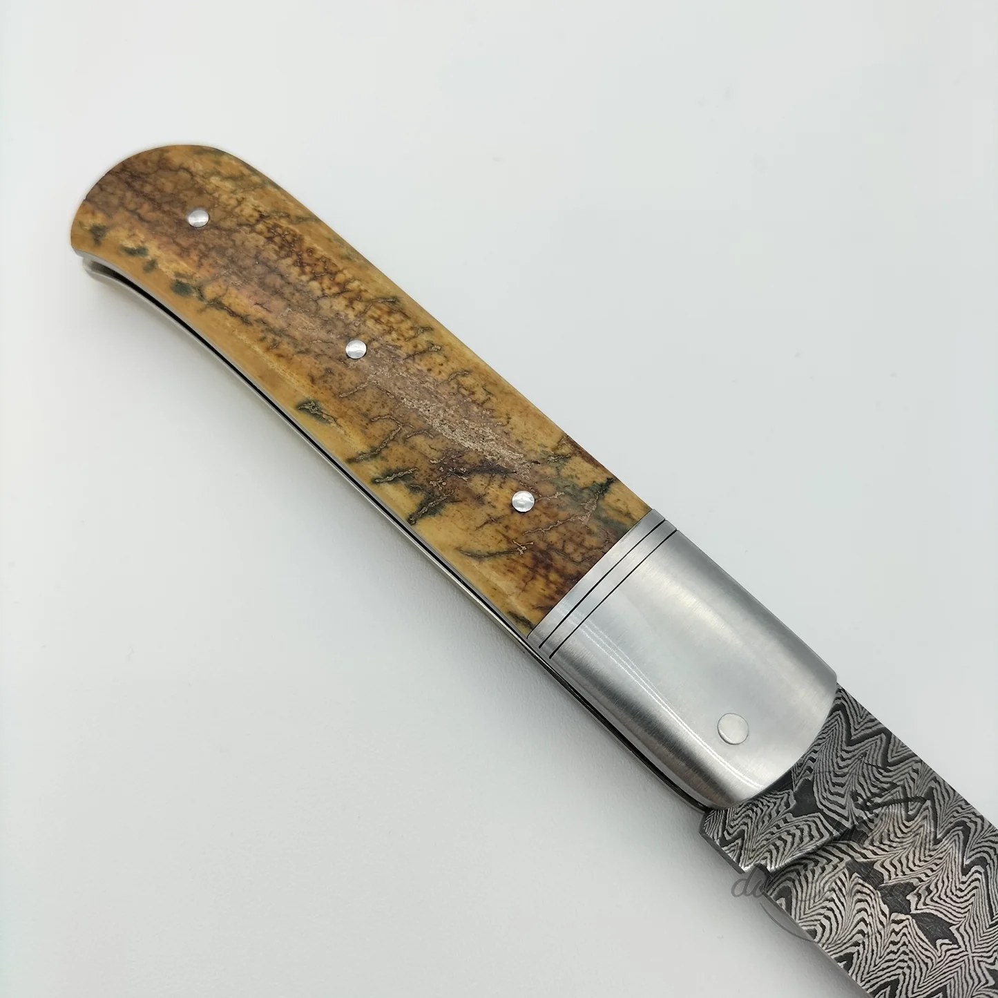 Coltello artigianale realizzato da Karim Valentin7