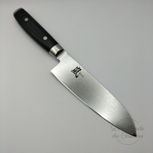 Japans Santoku-mes Yaxell Ran 165mm