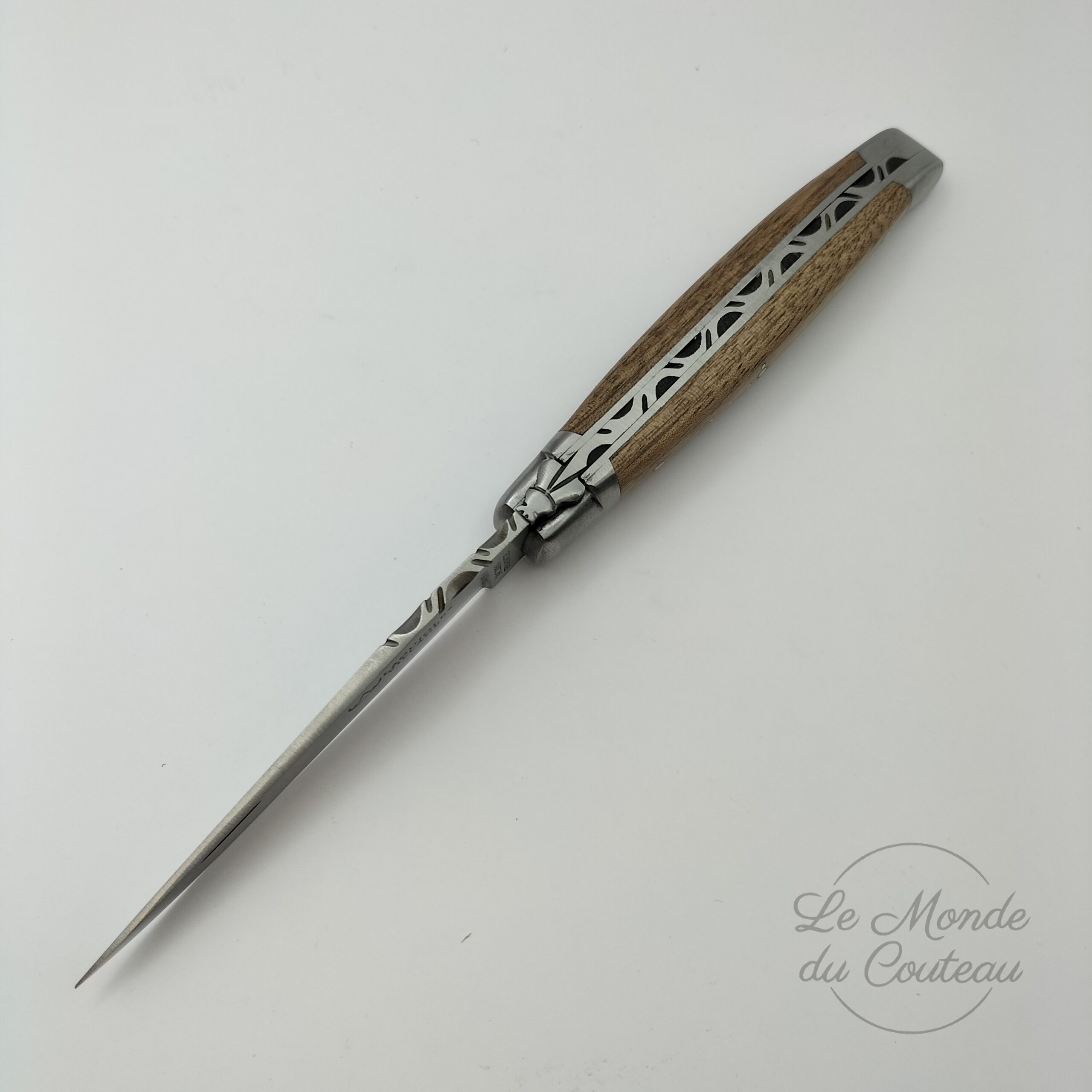 Coltello tascabile Laguiole Village 11 cm Doppie ghiere Noce2