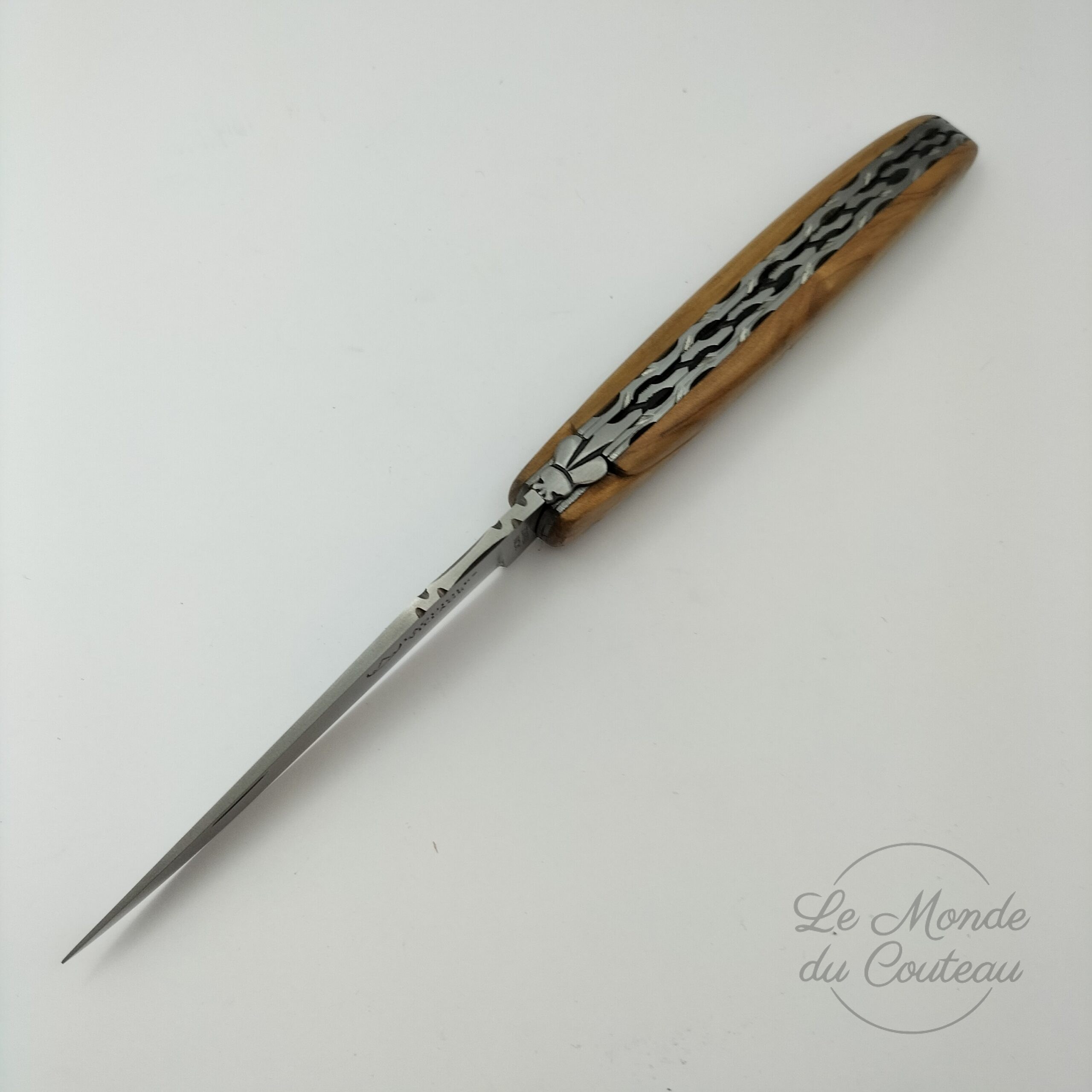 Coltello pieghevole Laguiole Village 12 cm Doppie piastre Manico intero in olivo2