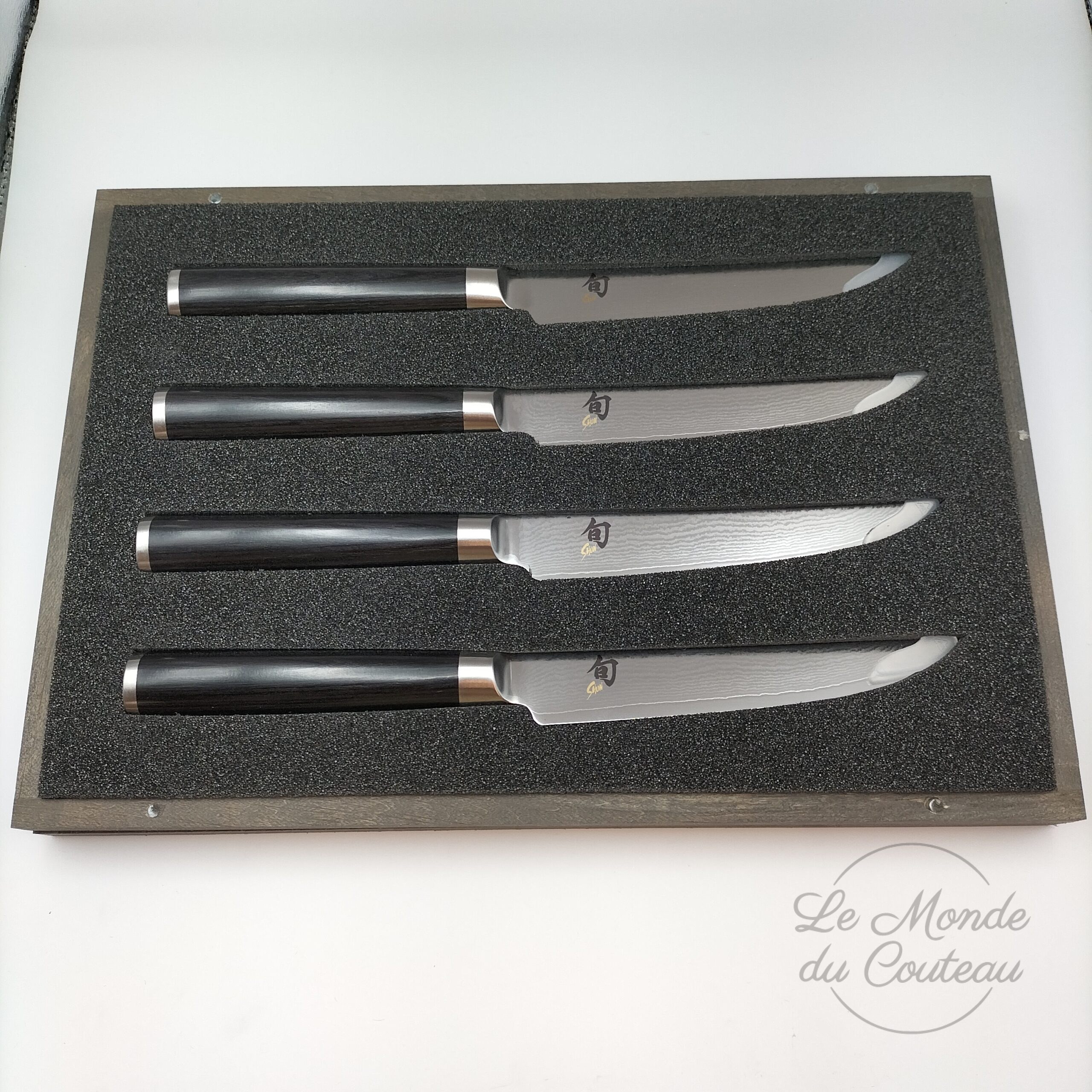 Set van 4 tafelmesjes Kai Shun